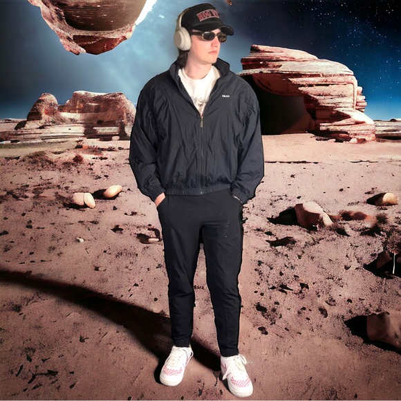 Meet your Posher, Dylan - Picture 7 of 7